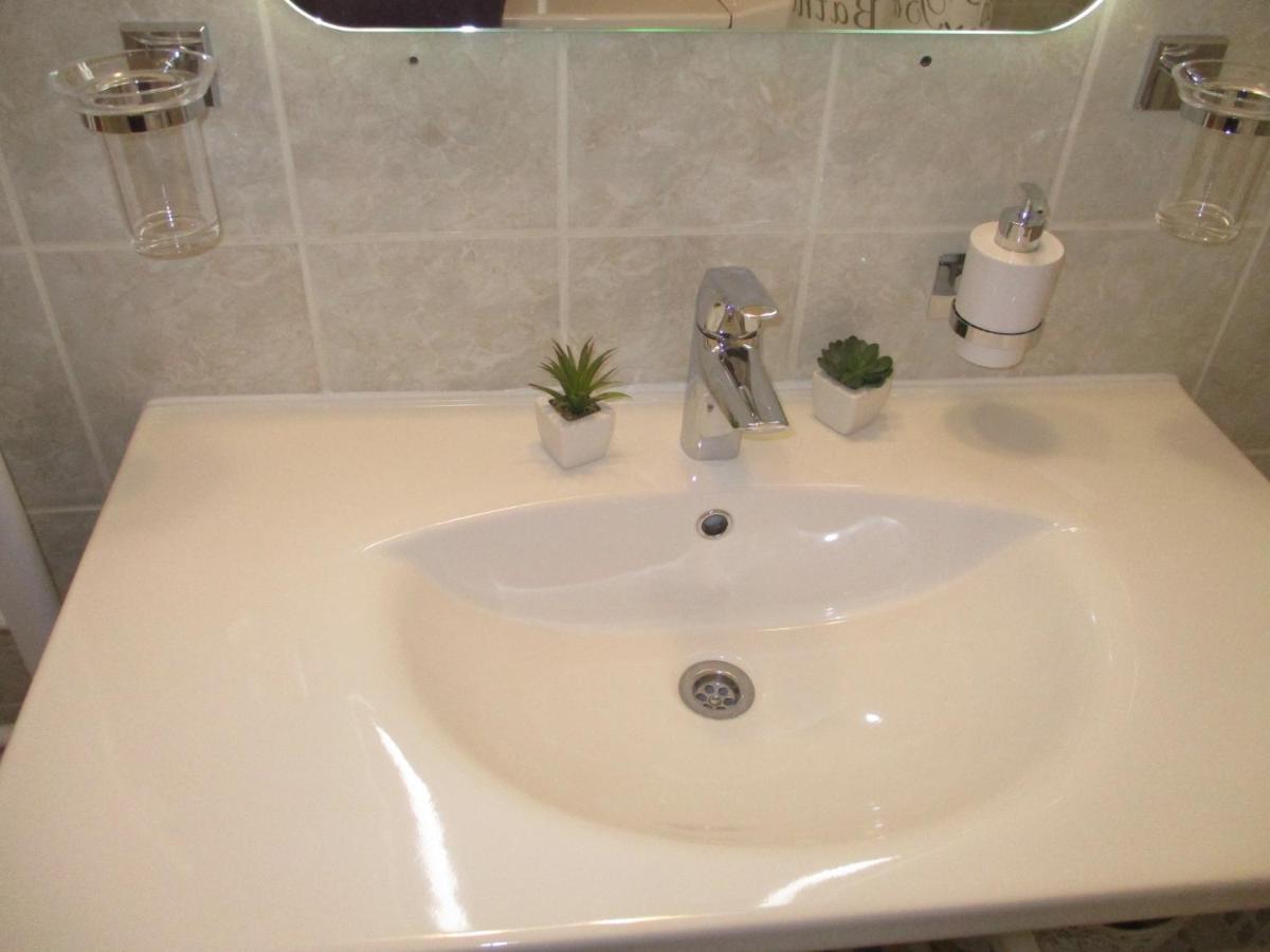 Ferencesek Apartman Pécs Exterior foto